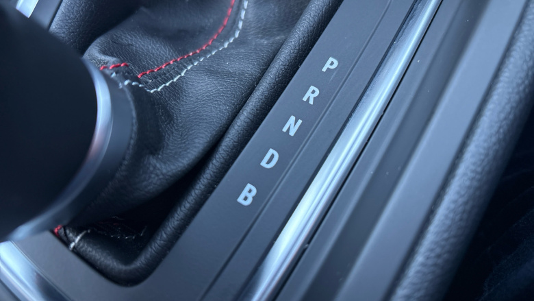 Renault Clio 1.6 E-TECH Hybrid 140 RS Line 5dr Auto Hybrid Hatchback